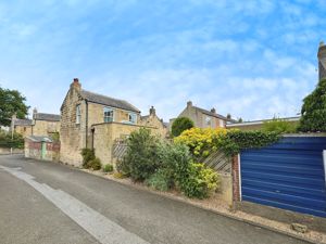 Photo 24- click for photo gallery